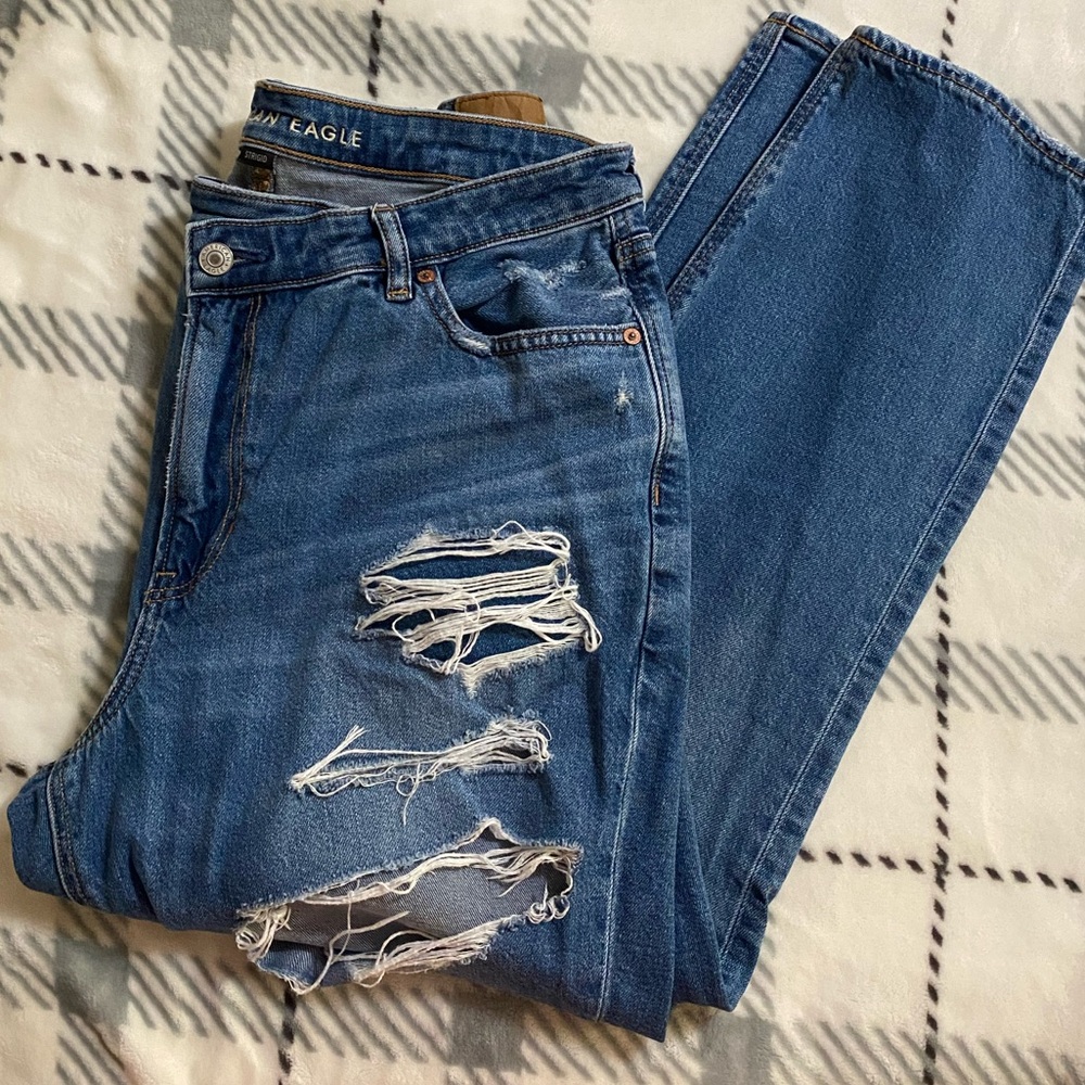 American Eagle Mom Jeans